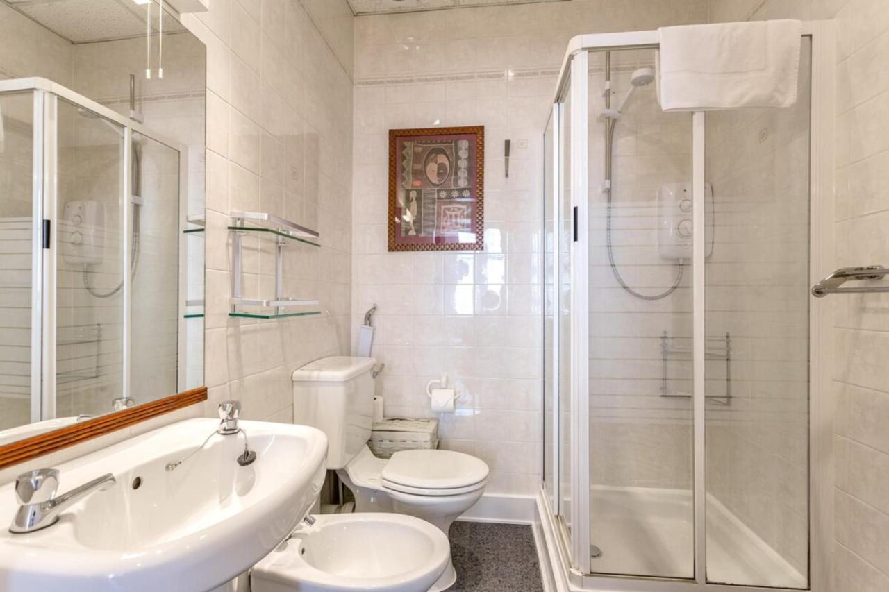 Cozy 2 Bedroom Apartment At Heart Of The Edinburgh Dış mekan fotoğraf