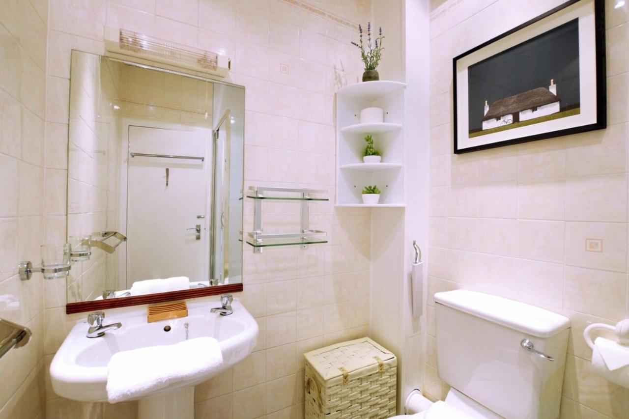 Cozy 2 Bedroom Apartment At Heart Of The Edinburgh Dış mekan fotoğraf