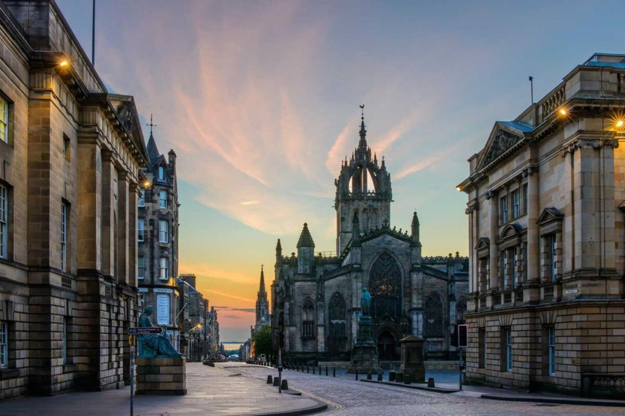 Cozy 2 Bedroom Apartment At Heart Of The Edinburgh Dış mekan fotoğraf